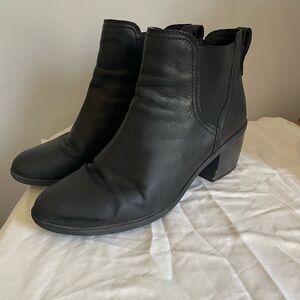 Timberland Heeled Chelsea Boots Size 11